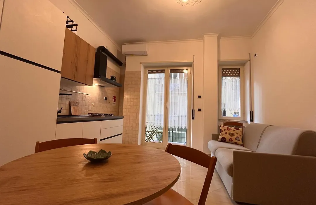 Appartamento Vomero a casa di Enzo-1